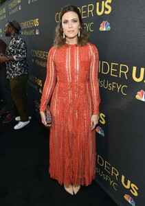 49529711_mandy_moore_01.jpg