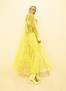 4ef16dc2-53-gina-gorgeous-spring-2023.thumb.jpg.8dcf68be0694dbfc682458f7e3fe4817.jpg