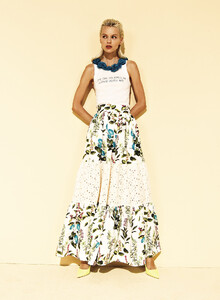 6e77919d-40-gina-gorgeous-spring-2023.thumb.jpg.d9ed58cd73517da6449b80298a525249.jpg