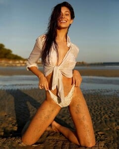 740full-laura-margesin.jpg