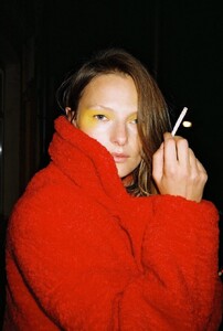 Alexis-Olin-10-700x9999.thumb.jpg.51c32efa7e2f698f1815f7653993715f.jpg
