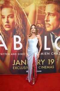 Babylon_Australian_Premiere_28529~0.jpg