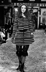Betsey_Johnson_FW1995_01.jpg