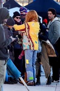Blake-Lively---Filming-It-Ends-with-Us-in-Jersey-City-14.jpg
