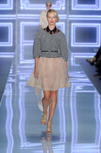 ChristianDior2012WomenRTW1.thumb.jpg.c0ac7351aa32000bd07024a7c1891caf.jpg