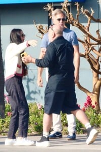 Demi-Moore---Reunites-with-Chihuahua-Pilaf-after-Puerto-Vallarta-Vacation-10.jpg