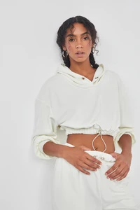 EllieSweatshirtBONE_02.webp