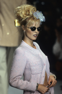 Eva_Chanel_SS1996_01.jpg