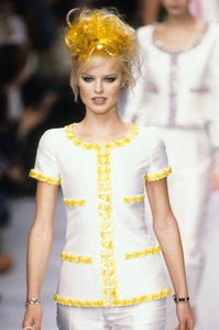 Eva_Chanel_SS1996_06.jpg