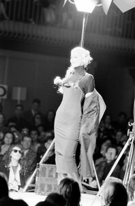 Eva_Gaultier_FW1992_04.jpg