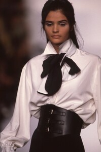 Helena_Martine_Sitbon_FW1990_01.jpg