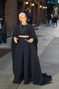 Jada-Pinkett-Smith---Arriving-at-The-Late-Show-with-Stephen-Colbert-in-New-York-24.jpg