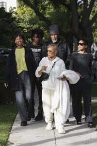 Jada-Pinkett-Smith---With-daughter-Willow-Smith-out-in-West-Hollywood-17.jpg