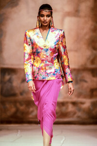 JeanLouisScherrer1990HauteCoutureSS89.thumb.jpg.eec54abdb2ff829fb8b7e5d023c70219.jpg