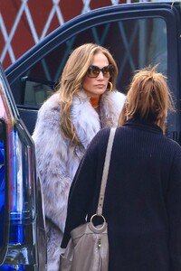 Jennifer-Lopez---Attending-at-Jennifer-Lopez-Tribute-at-The-Abbey-in-West-Hollywood-01.jpg