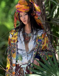 Ji-Hye-Park-Elle-Italia-Hans-Feurer-June-2015-2.thumb.jpg.1bafafb35f9f157447d1219fef811329.jpg