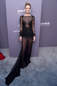 Kate Bock - amfAR New York Gala @ Cipriani Wall Street @ NYC [2019.02.06] UHQ 4.jpg