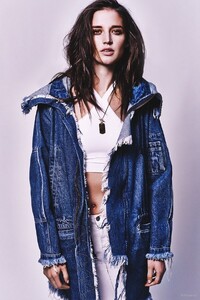 Kate Goodling distressed-denim-trend-shopbop02-600x900.jpg