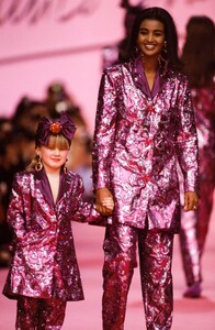 Khadija_Enrico_Coveri_FW1990.jpg