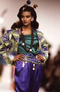 Khadija_YSL_FW1989_01.jpg