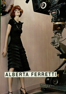 Klein_Alberta_Ferretti_Fall_Winter_2005_06_01.thumb.png.3405d124b55ccda2904d22cc5acf750f.png