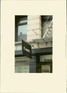 Lagerfeld_Chanel_Fall_Winter_2005_06_01.thumb.png.01da11f33efcd8dc188e134e78197793.png