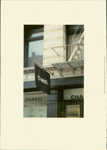 Lagerfeld_Chanel_Fall_Winter_2005_06_01.thumb.png.31882e46352bcded41b2e2e0af1d7559.png