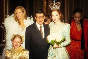 Maayan_Keret_YSL_HC_FW1994_bs_01.jpg