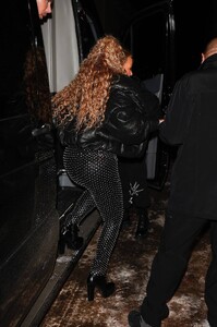 Mariah-Carey---Arrives-at-Nas’-concert-at-Belly-Up-Aspen-01.jpg