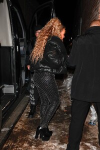 Mariah-Carey---Arrives-at-Nas’-concert-at-Belly-Up-Aspen-19.jpg