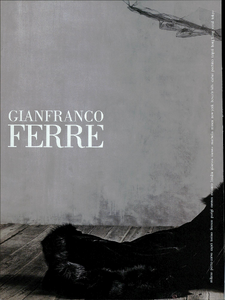 Meisel_Gianfranco_Ferr_Fall_Winter_2005_06_02.thumb.png.d6090031276f639aef153a221a4f4a83.png