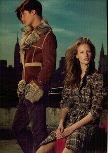 Mert__Marcus_Hugo_by_Hugo_Boss_Fall_Winter_2005_06_01.thumb.png.33236fcf73f244dbb4e92902df950ceb.png