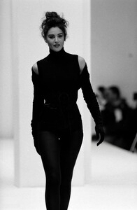 Monica_Dolce_Gabbana_FW1991_04.jpg