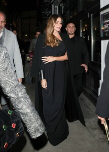 Sofia-Vergara---Seen-in-black-at-the-after-party-for-the-film-Griselda-in-London-13.jpg
