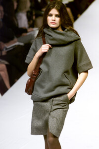 Sportmax2000WomenRTW4.thumb.jpg.1628a2508eea83e7babdbe2fda9356af.jpg