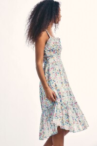 TOVE-DRESS-CORAL-REEF-WAVES-03_02eb7d9d-b1f5-4133-9ceb-20a3389f4749.jpeg