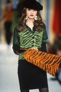 Todd_Oldham_FW1992_05.jpg