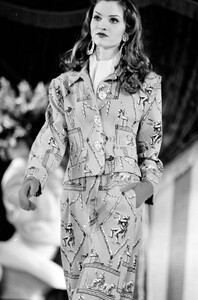 Todd_Oldham_FW1992_14.jpg