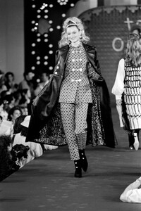 Todd_Oldham_FW1993_02.jpg