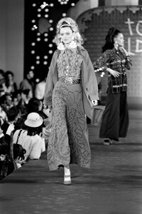 Todd_Oldham_FW1993_05.jpg