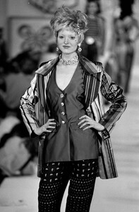 Todd_Oldham_SS1993_04.jpg