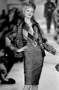 Todd_Oldham_SS1993_19.jpg