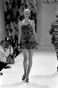 Todd_Oldham_SS1994_01.jpg