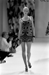 Todd_Oldham_SS1994_02.jpg