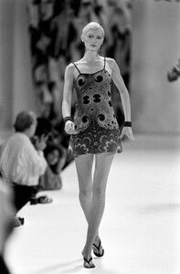 Todd_Oldham_SS1994_06.jpg