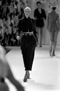 Todd_Oldham_SS1994_10.jpg