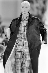 Todd_Oldham_SS1994_23.jpg