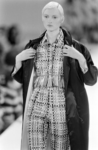 Todd_Oldham_SS1994_24.jpg