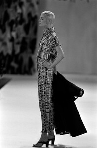 Todd_Oldham_SS1994_38.jpg