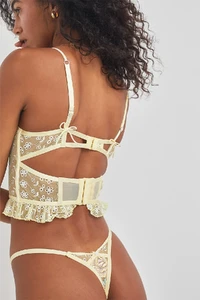 VintageEyeletRoseBustier_04.webp